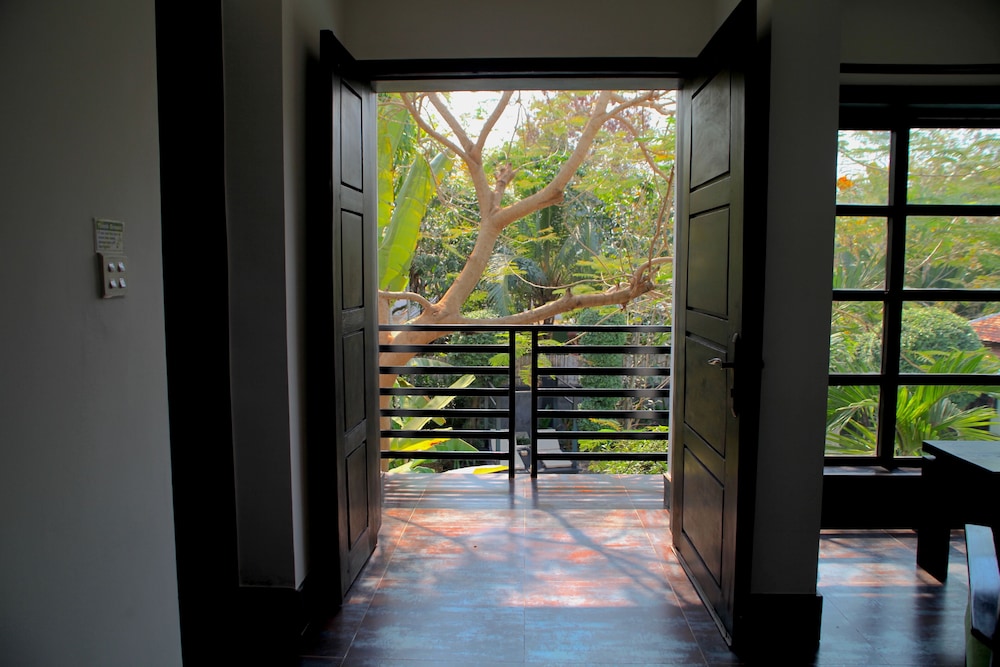 Prana Hotel 4/50