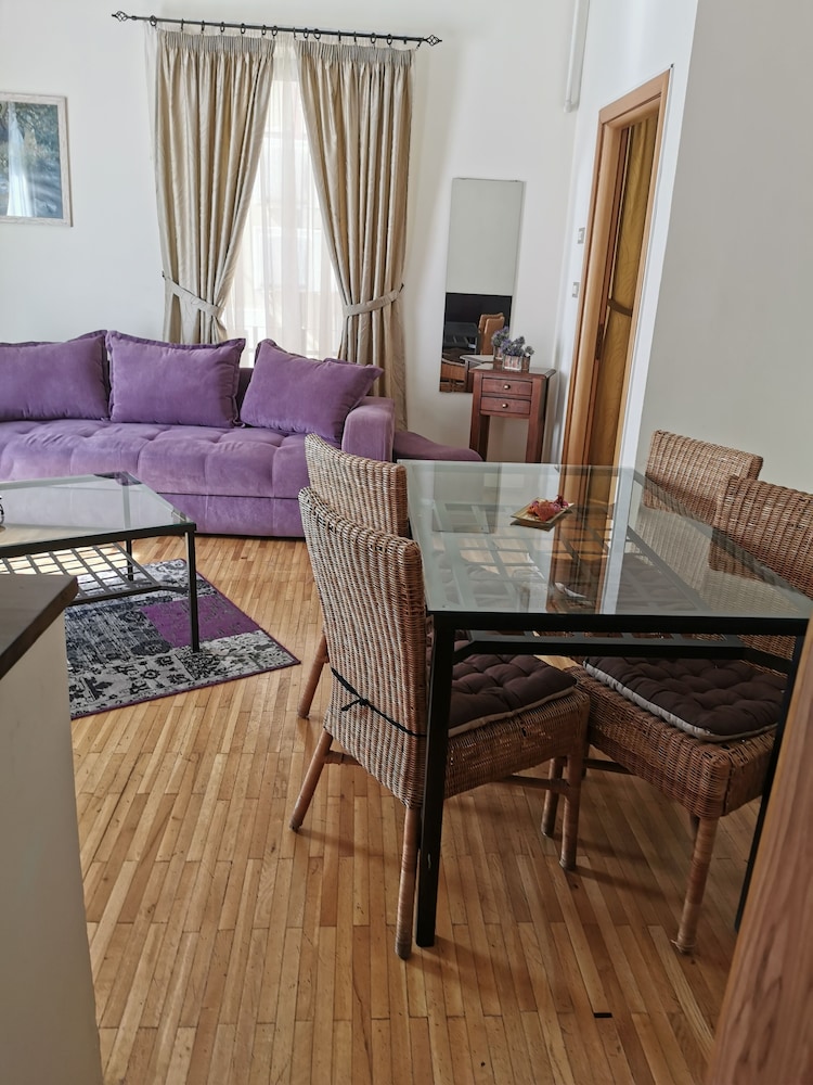 PRINCE RESIDENCE(FORMERLY VESUVIO PRICE RESIDENCE APARTHOTEL) 45/75