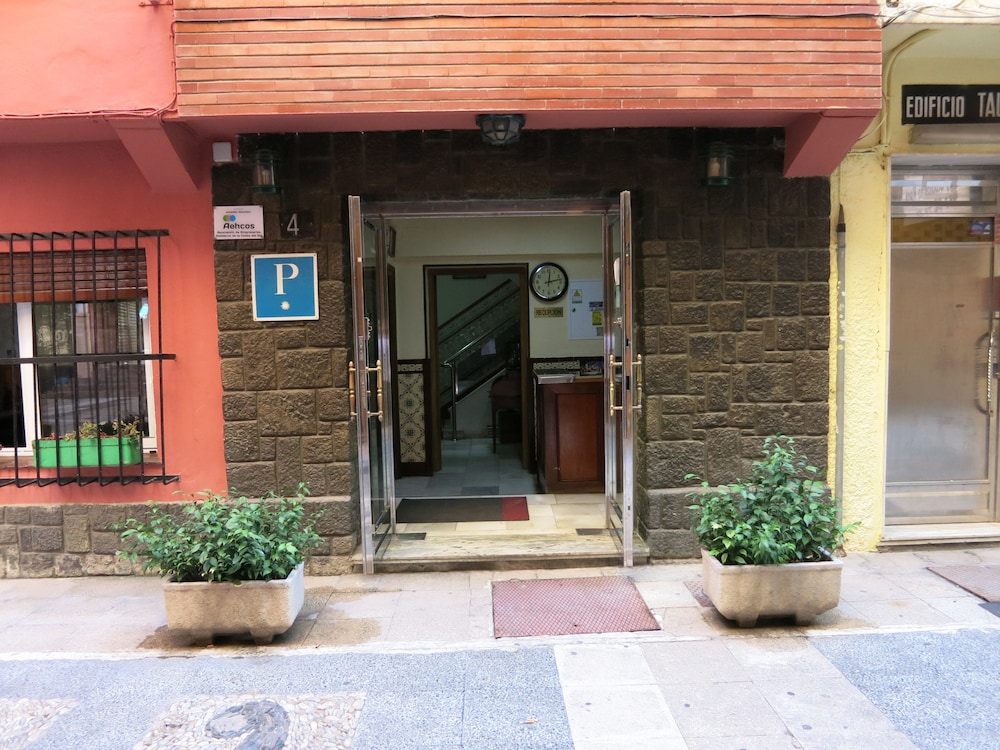 Hostal Guillot 2/18