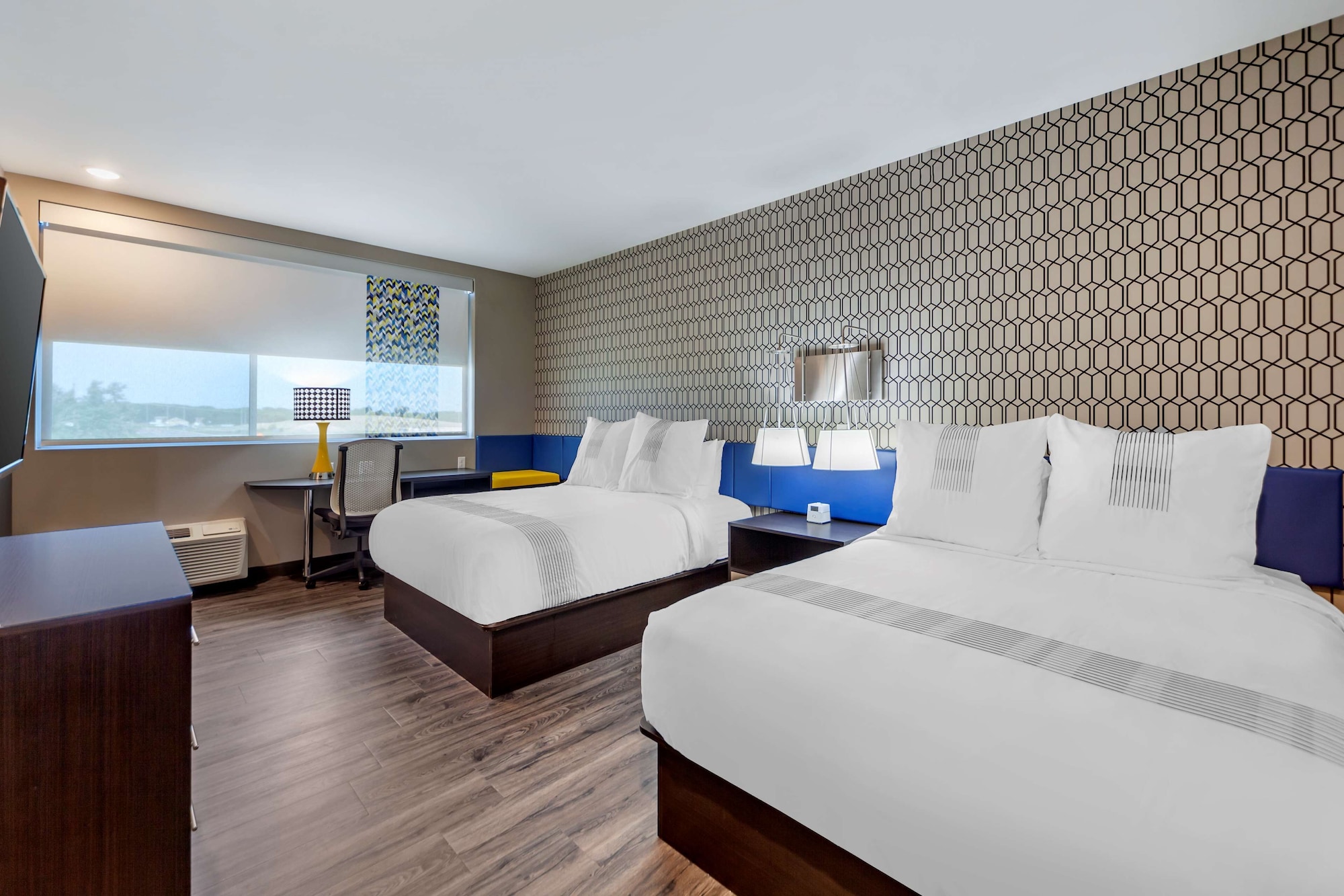 Standard, 2 Queen Beds, Accessible