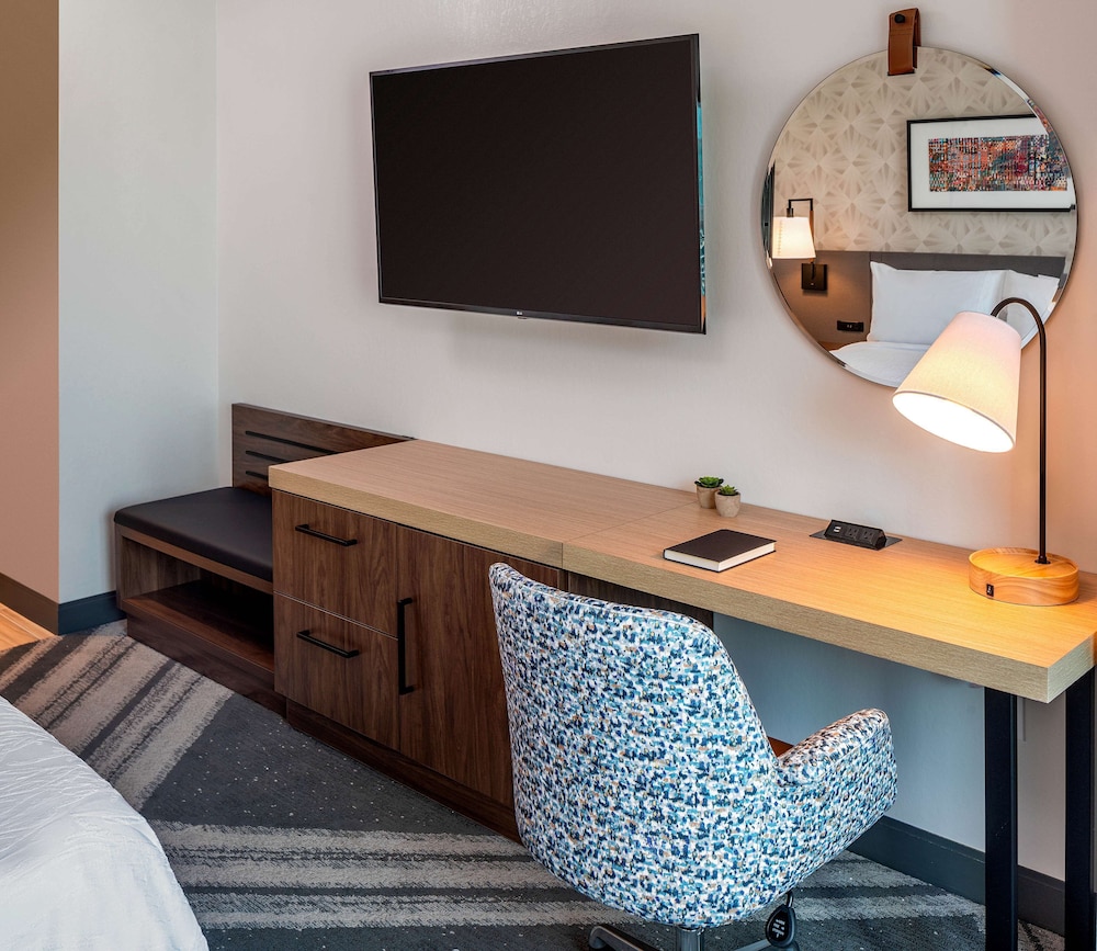 Hilton Garden Inn Austin University Capitol District 15/54