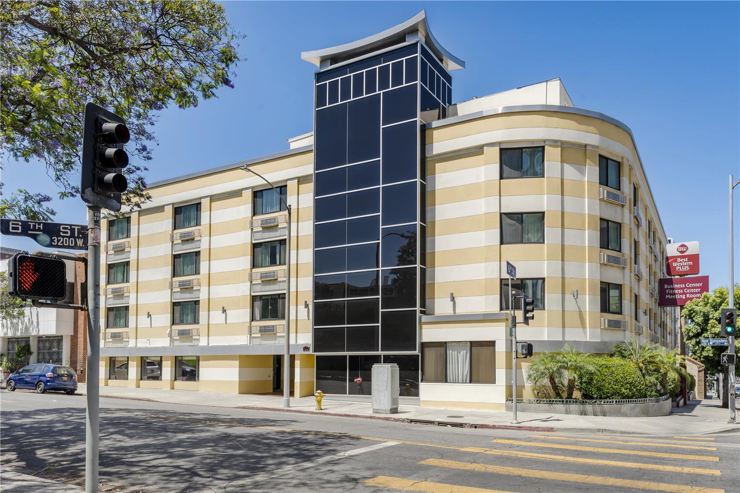 Best Western Plus LA Mid Town Hotel 36/37