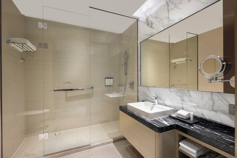 HYATT PLACE SHANGHAI HONGQIAO CBD 45/50