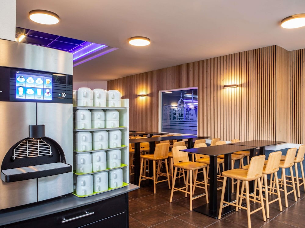 Ibis Budget Paris Porte De Montmartre 50/60