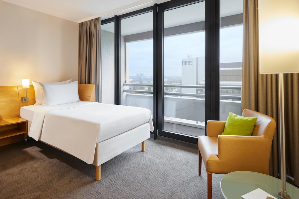 Lindner Hotel Dusseldorf Seestern, Part of Jdv by Hyatt 20/83