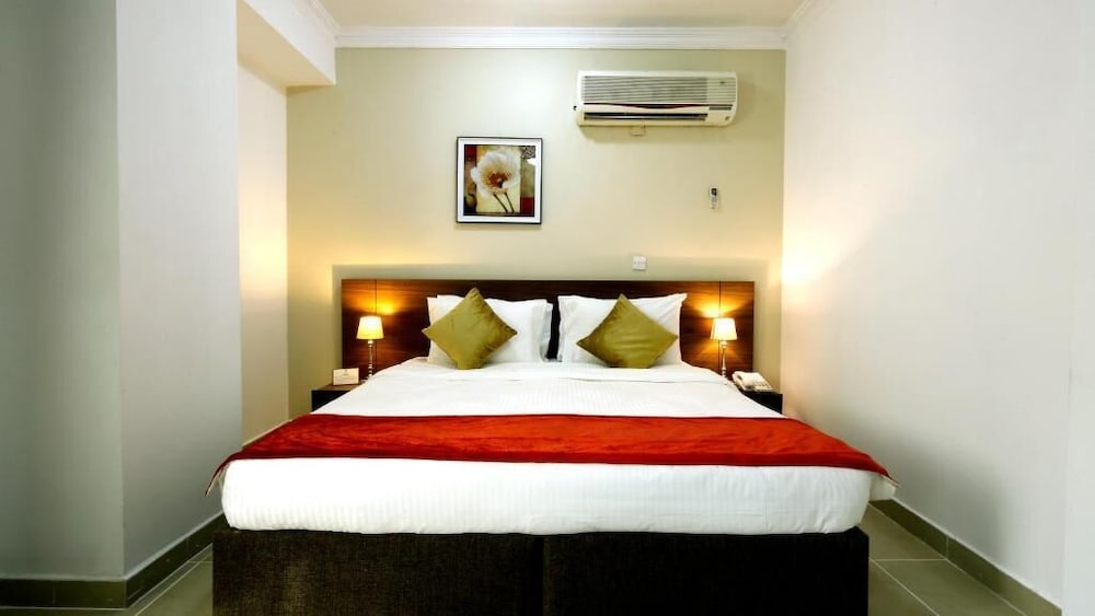La Villa Inn Hotel Apartments 14/36