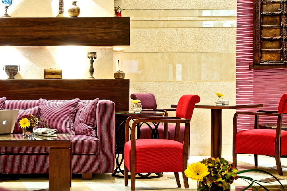 Grand Regal Hotel 47/60