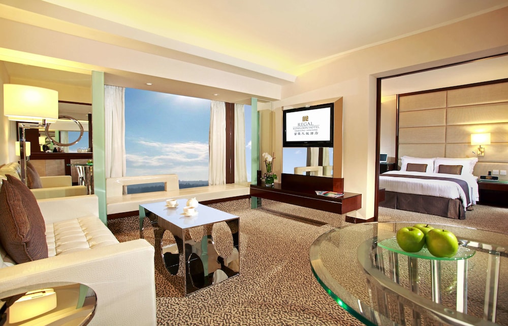 Regal Kowloon Hotel 32/50