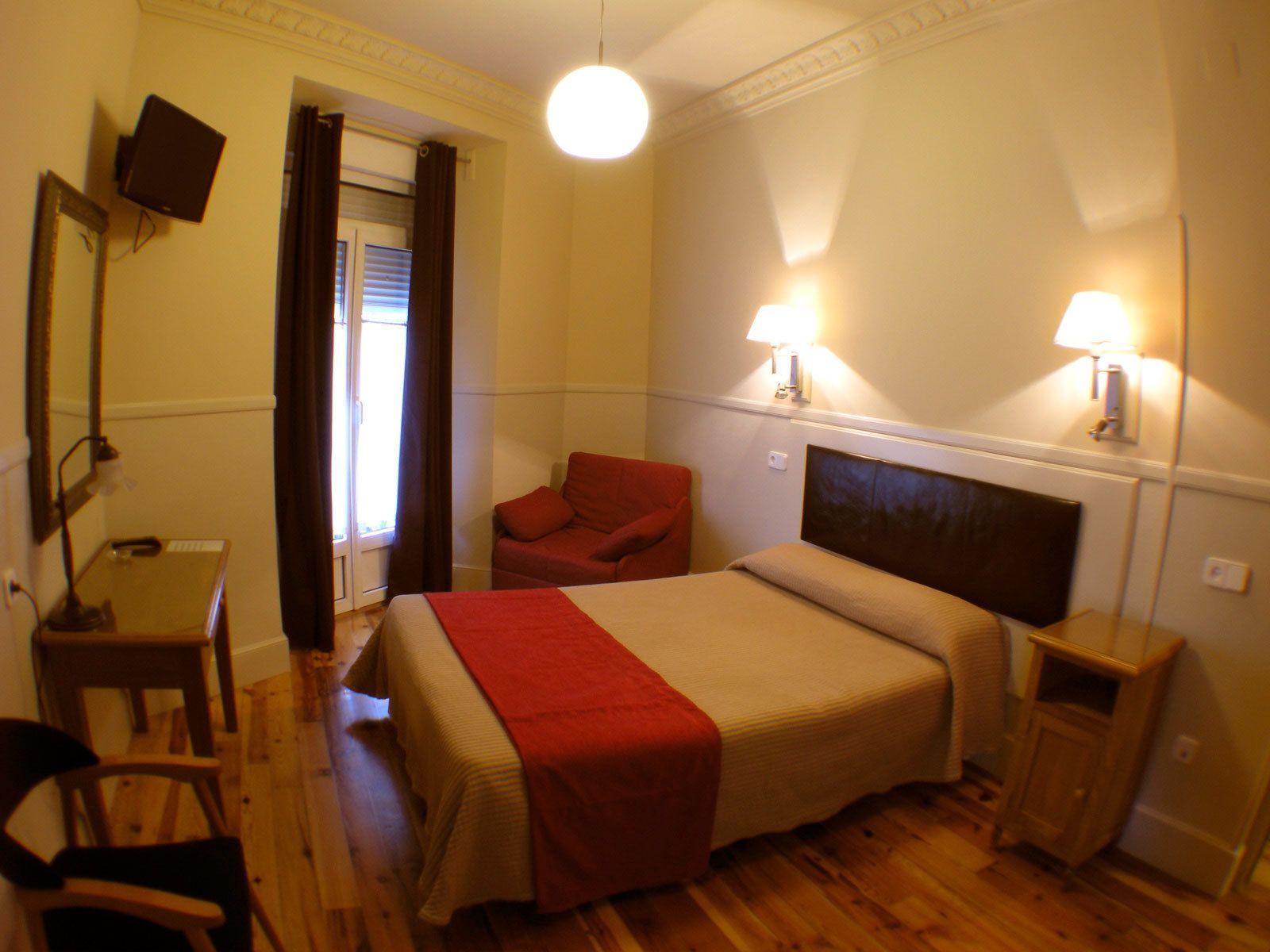 Hostal Canovas 9/16