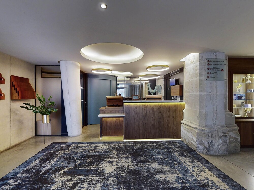 Mercure Poitiers Centre 10/73