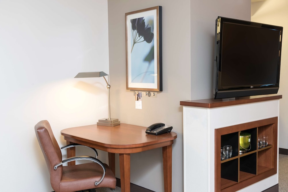 Hyatt Place Sarasota Bradenton 50/65
