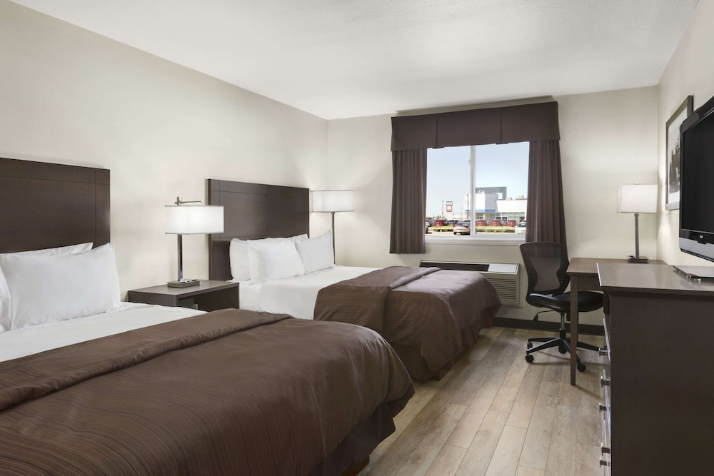 Days Inn by Wyndham Steinbach 21/43