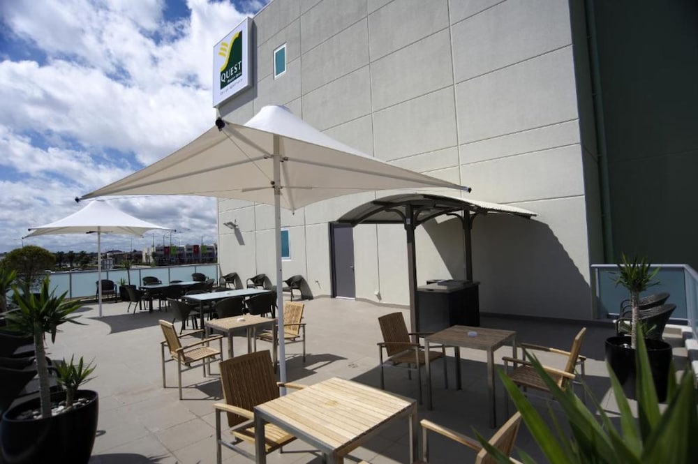 Quest Mawson Lakes 56/78