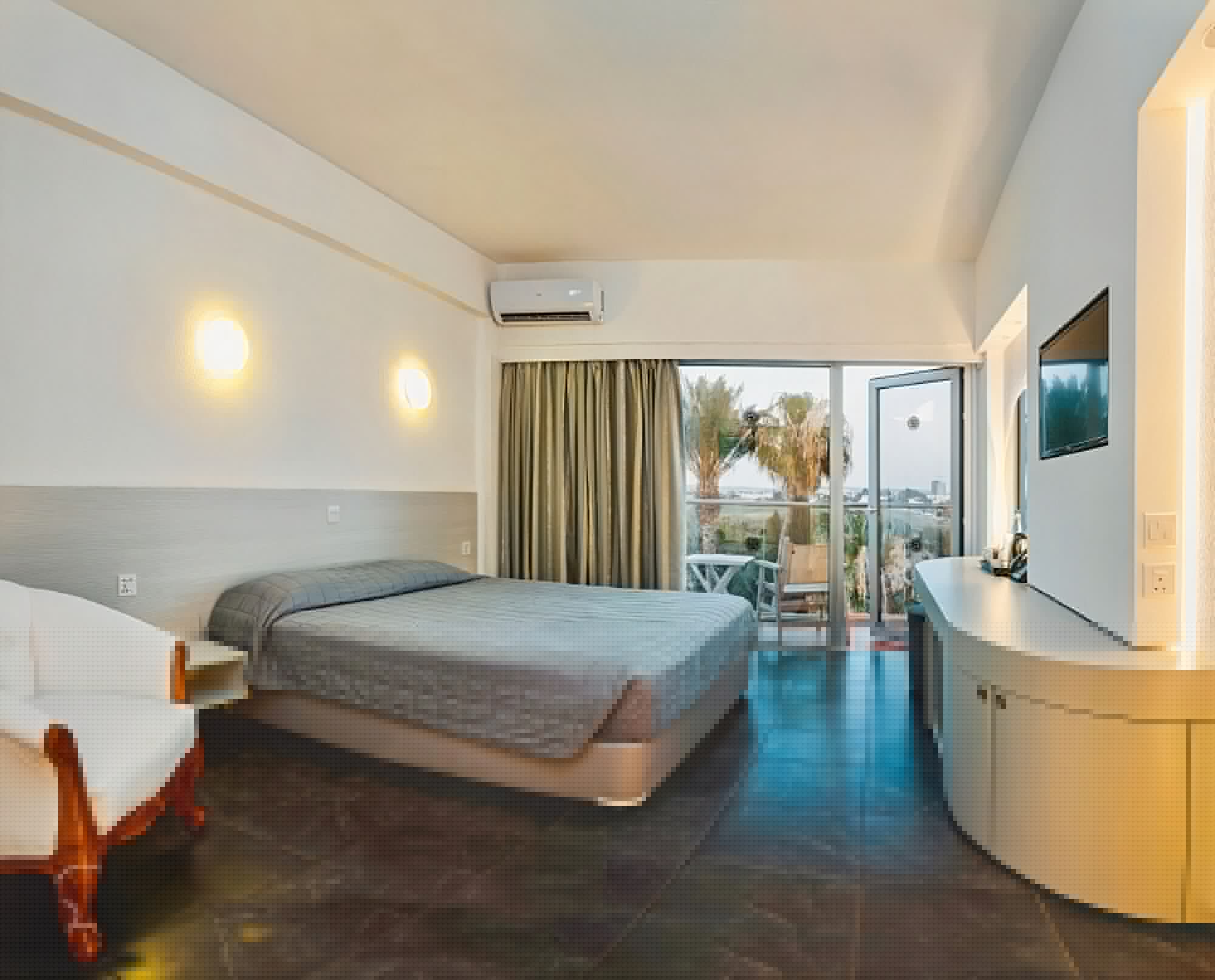 SUPERIOR, DOUBLE BED