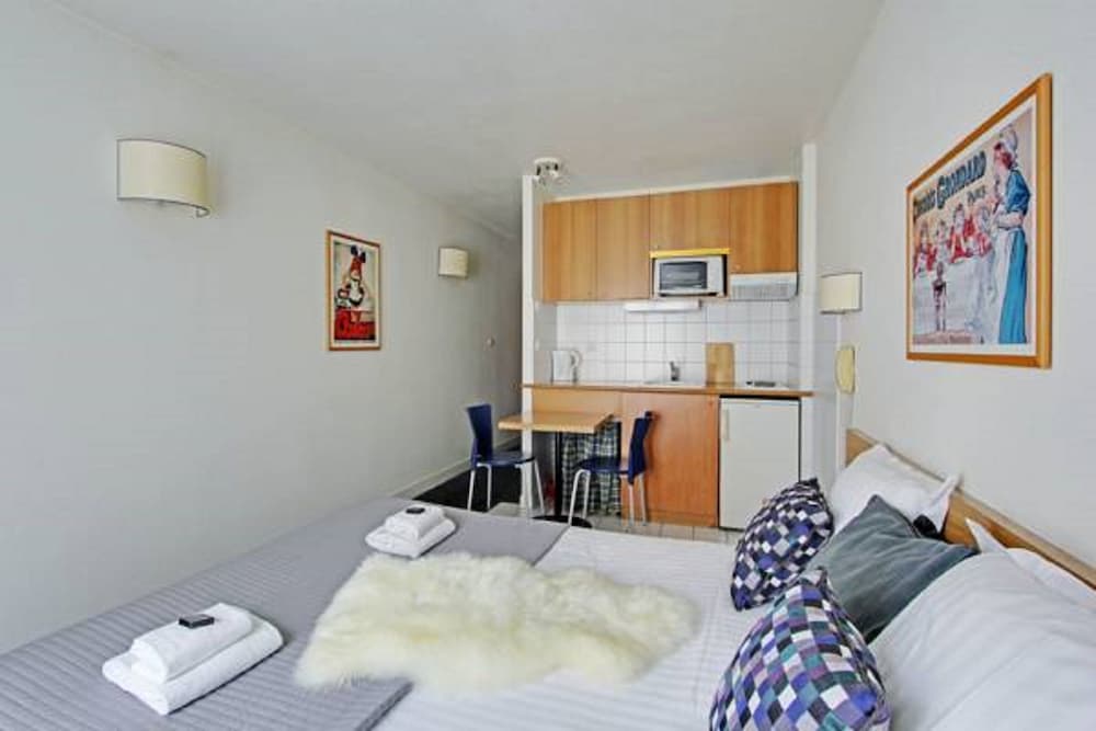 Short Stay Group Residence Les Lilas Serviced Apartments 13/48