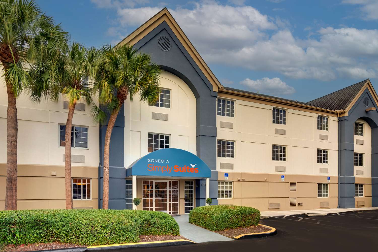 Sonesta Simply Suites Miami Airport Doral 1/16