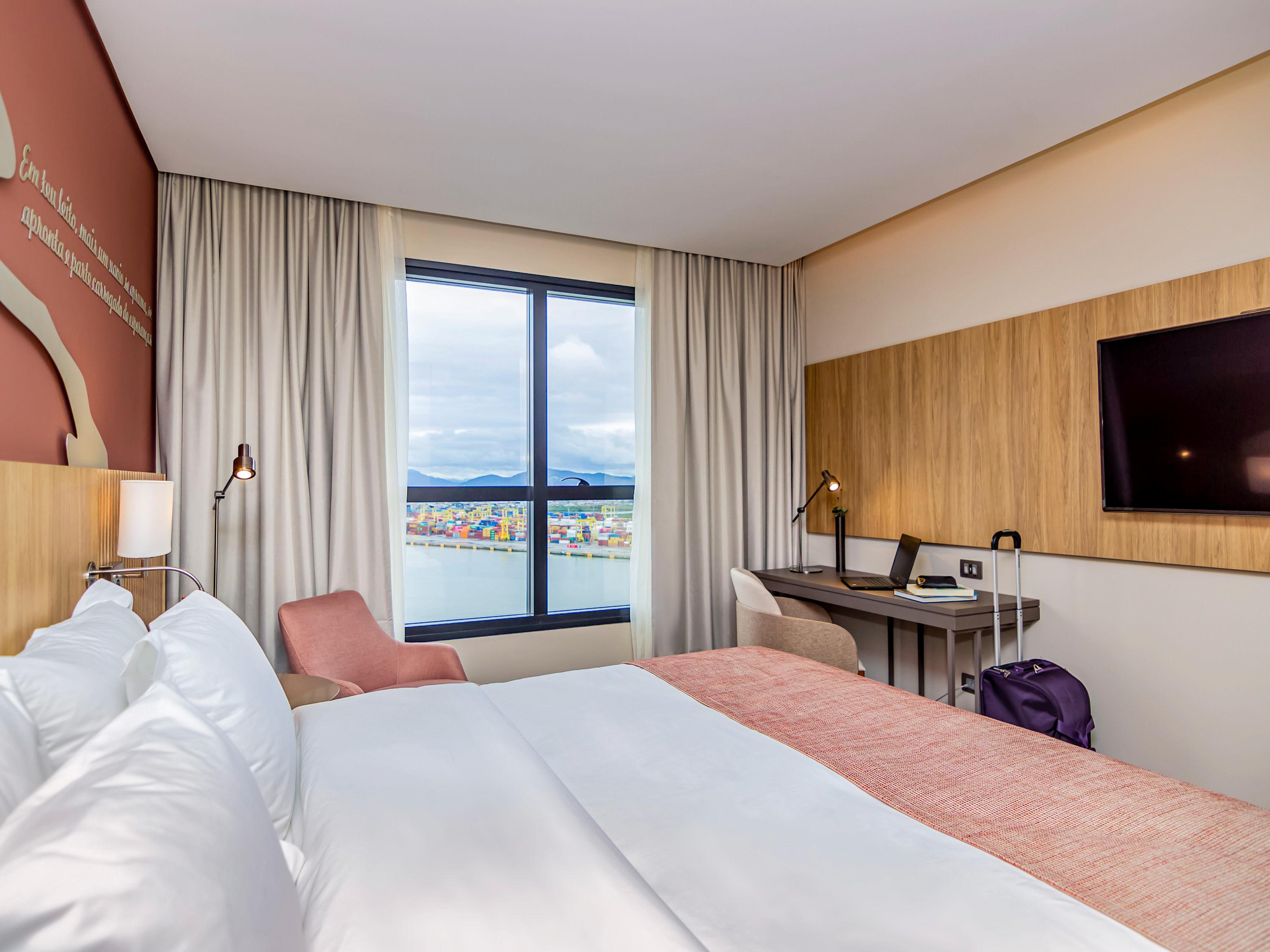 Executive, Family, Apartment, King Bed, River View