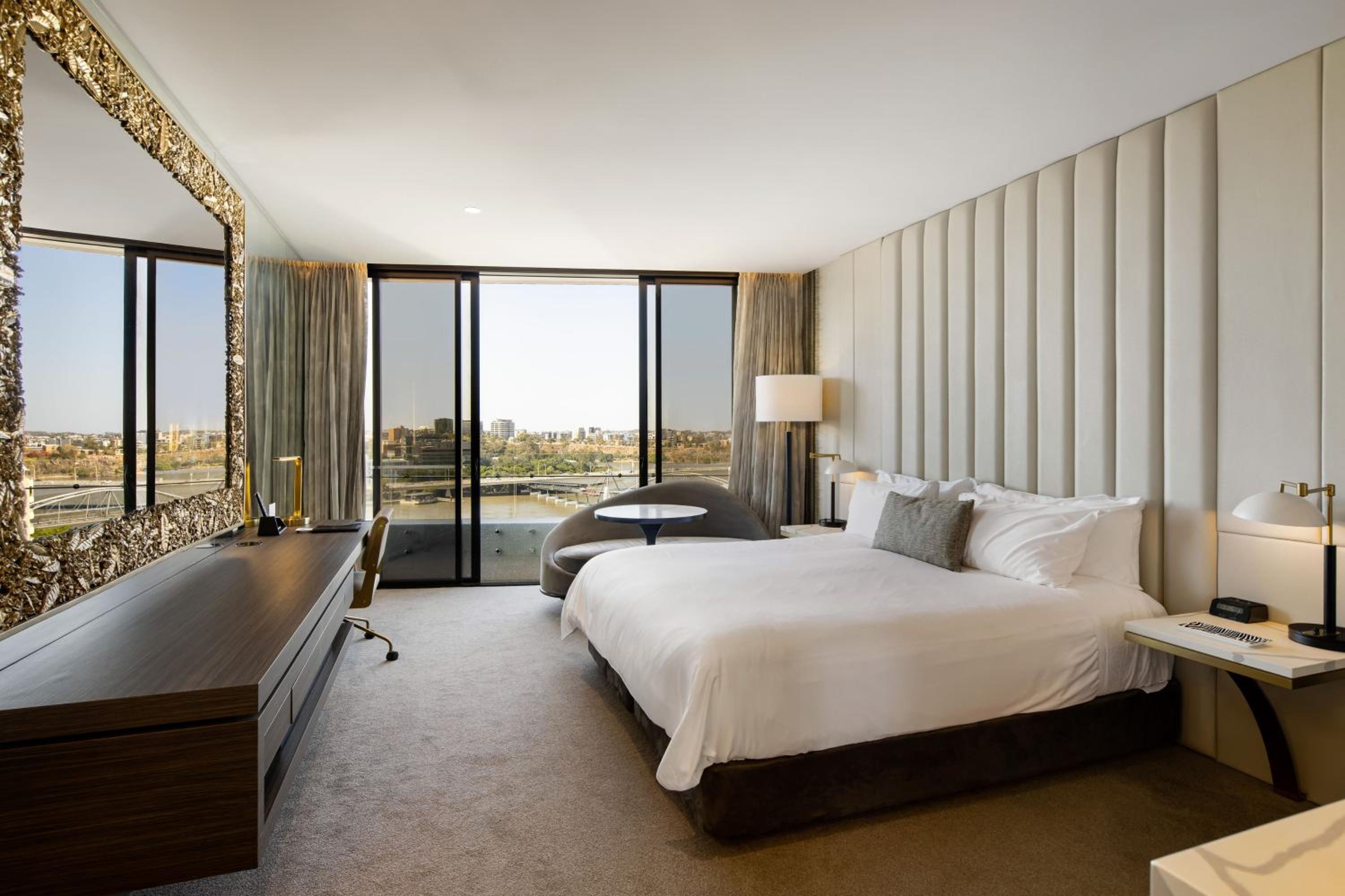 Premium, Suite, River View