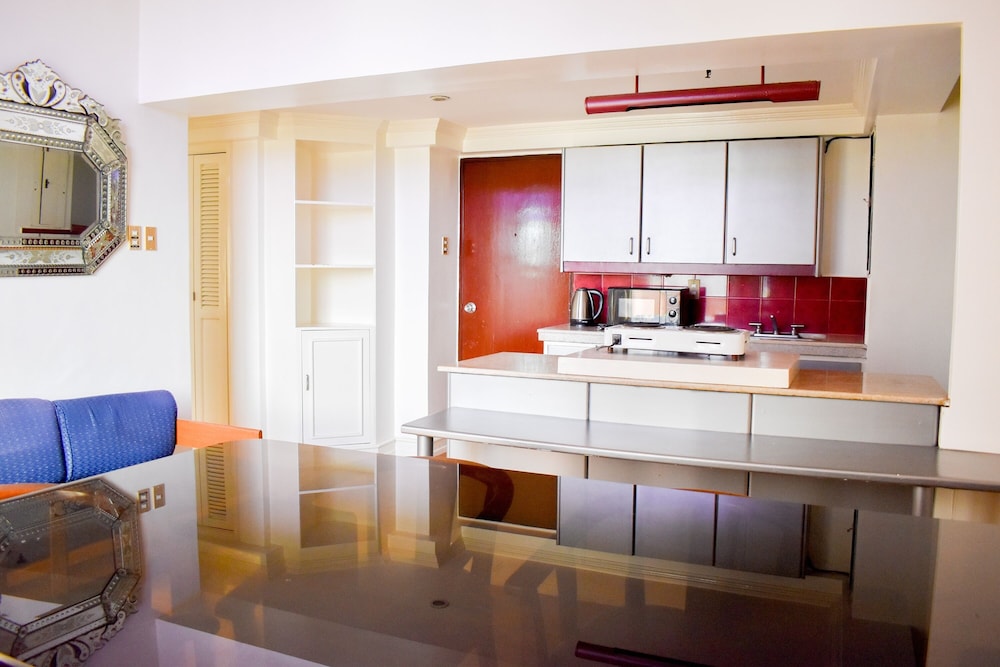 Sunette Tower Suites Makati City Center 75/75