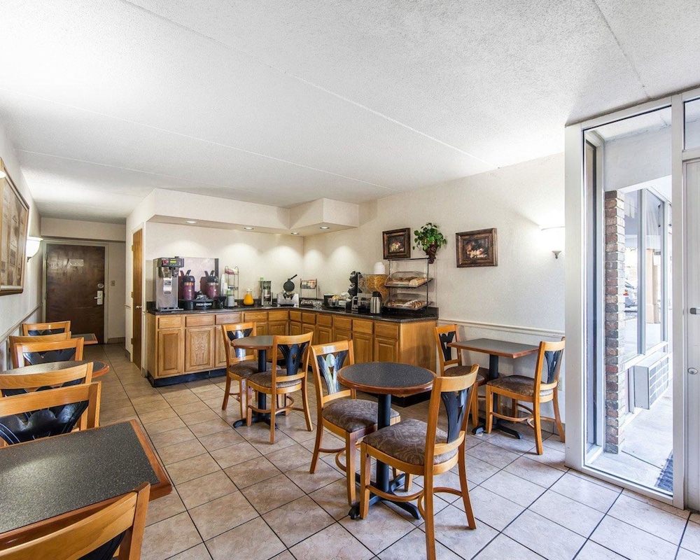 Rodeway Inn Sweetwater South 37/42