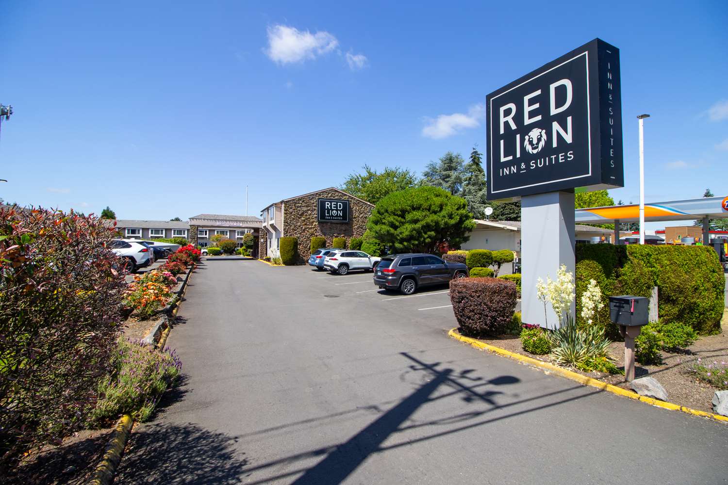 Red Lion Inn Suites Vancouver 46/53