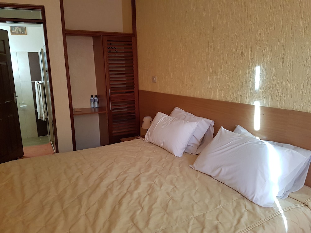 Spurwing Guest House 11/50