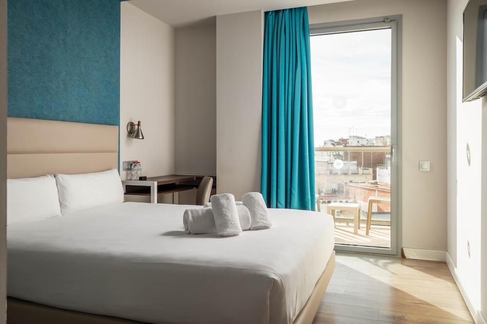 Arya Stadium Hotel 17/68