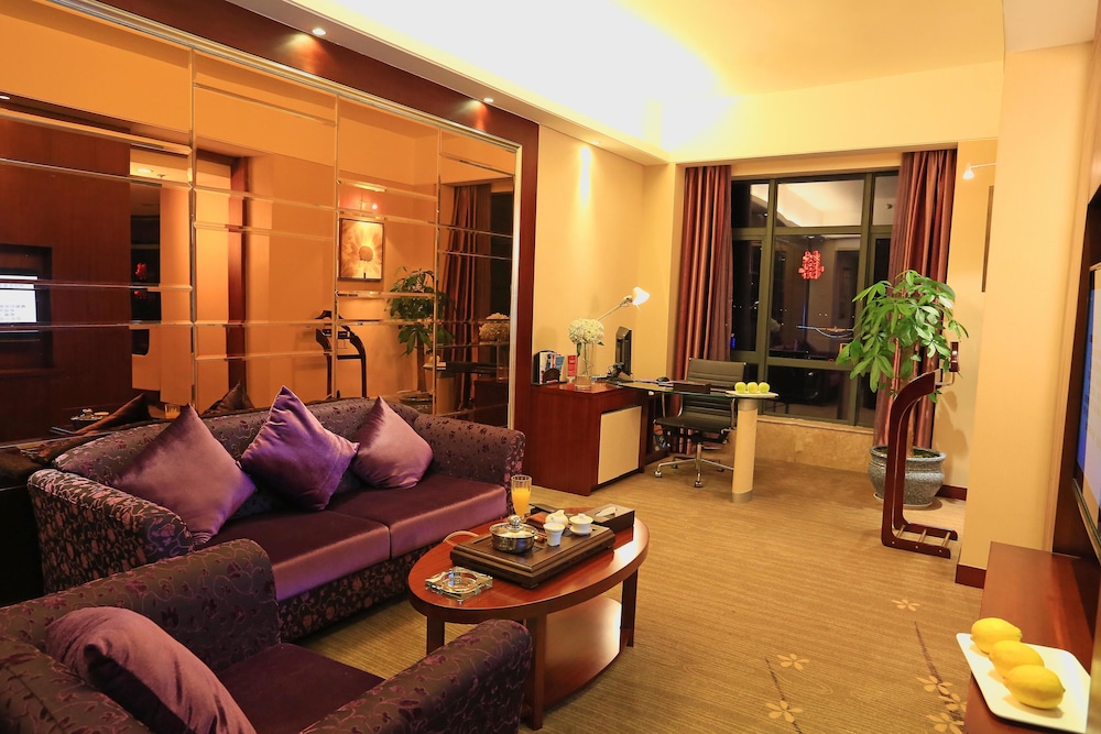 Ramada by Wyndham Longyan 29/55