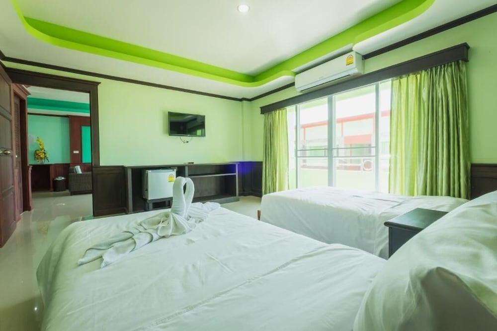 Hiso Place Hotel 19/70