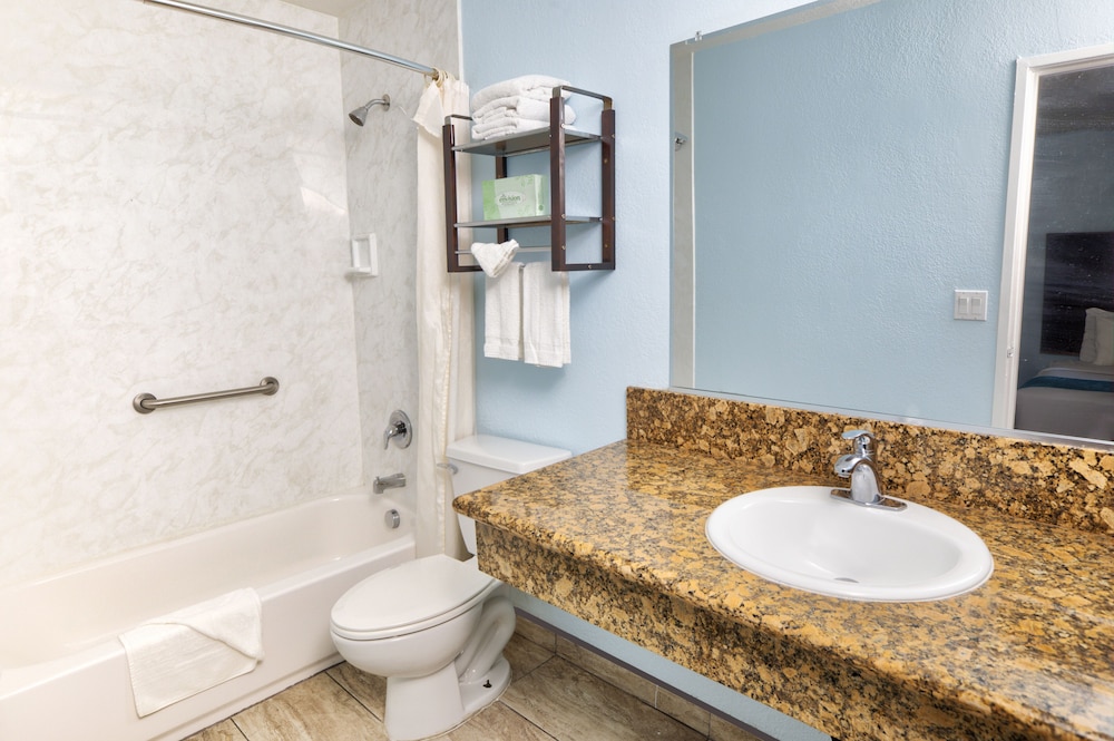Sunrise Inn San Diego 40/44