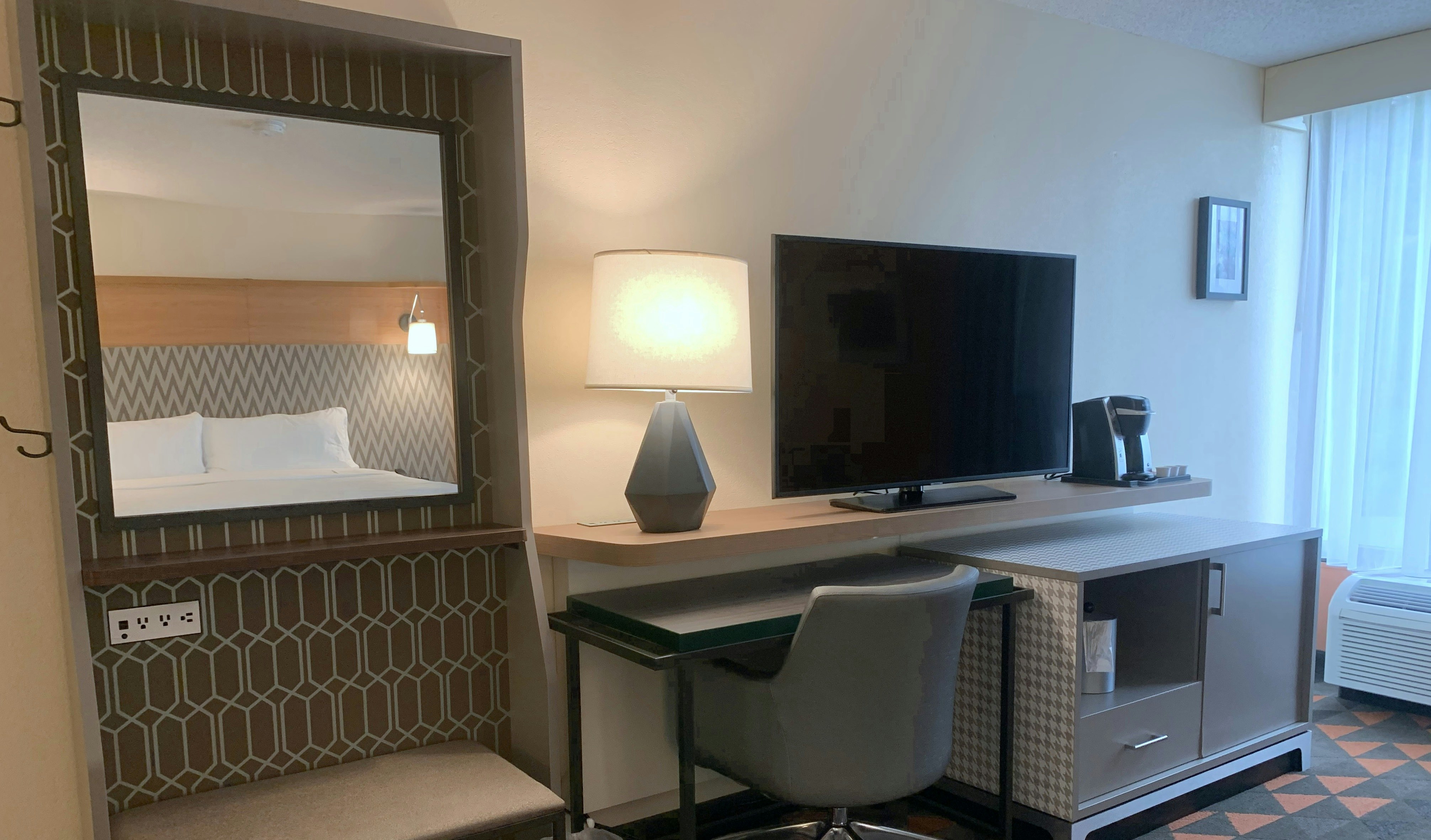 Holiday Inn Asheville - Biltmore West, an IHG Hotel 38/48