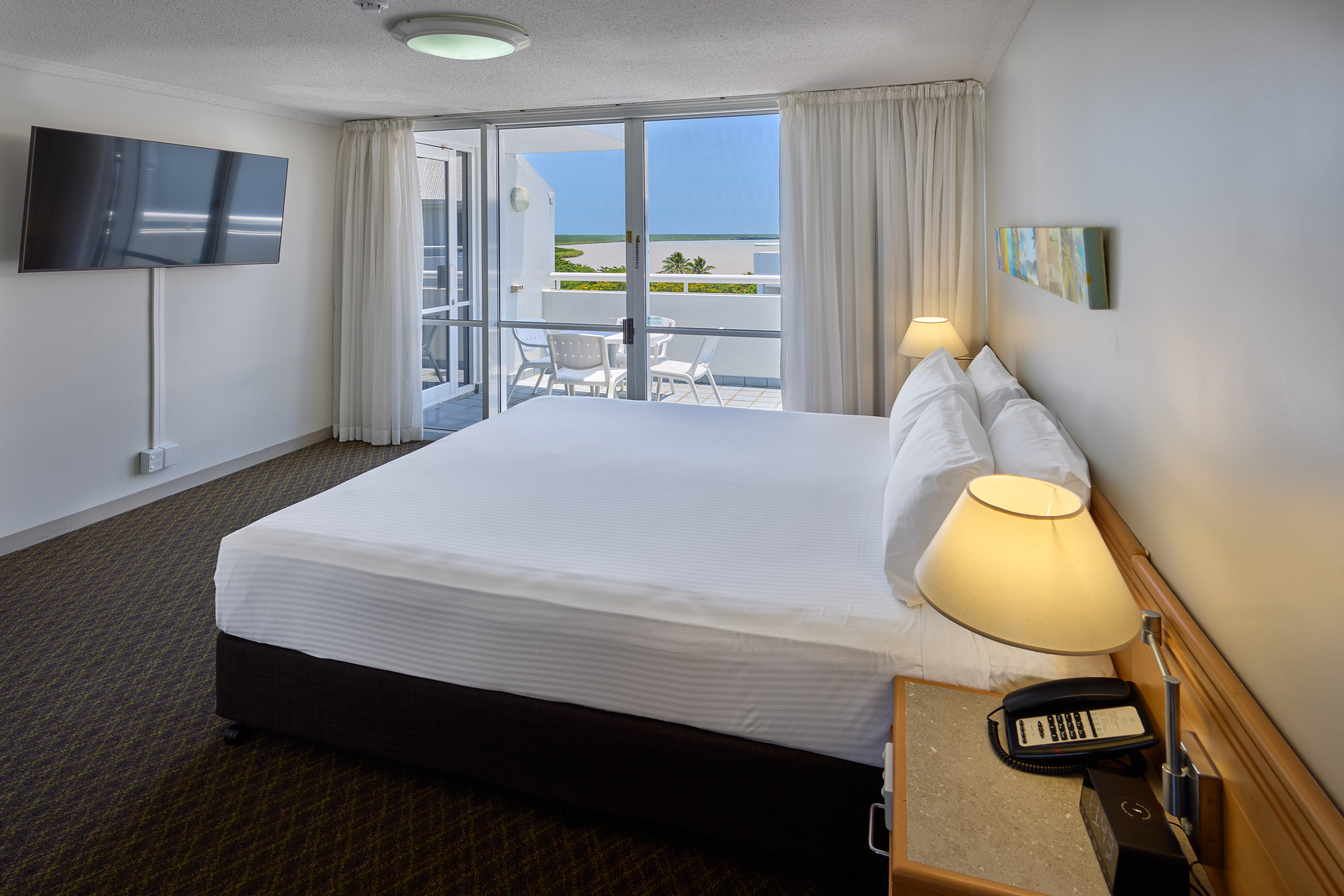 Suite, King Bed, Sea View