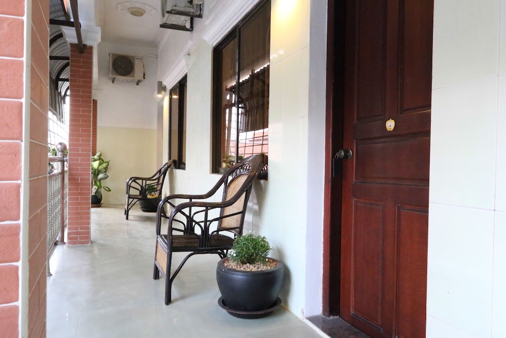 Rs Guesthouse 7/50