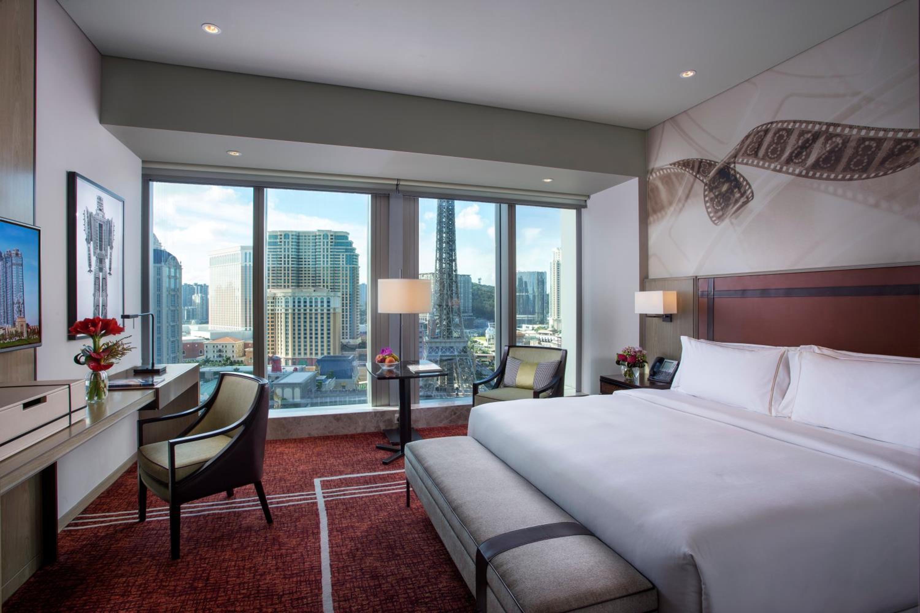 Celebrity, City, Premium, Studio, King Bed, with View
