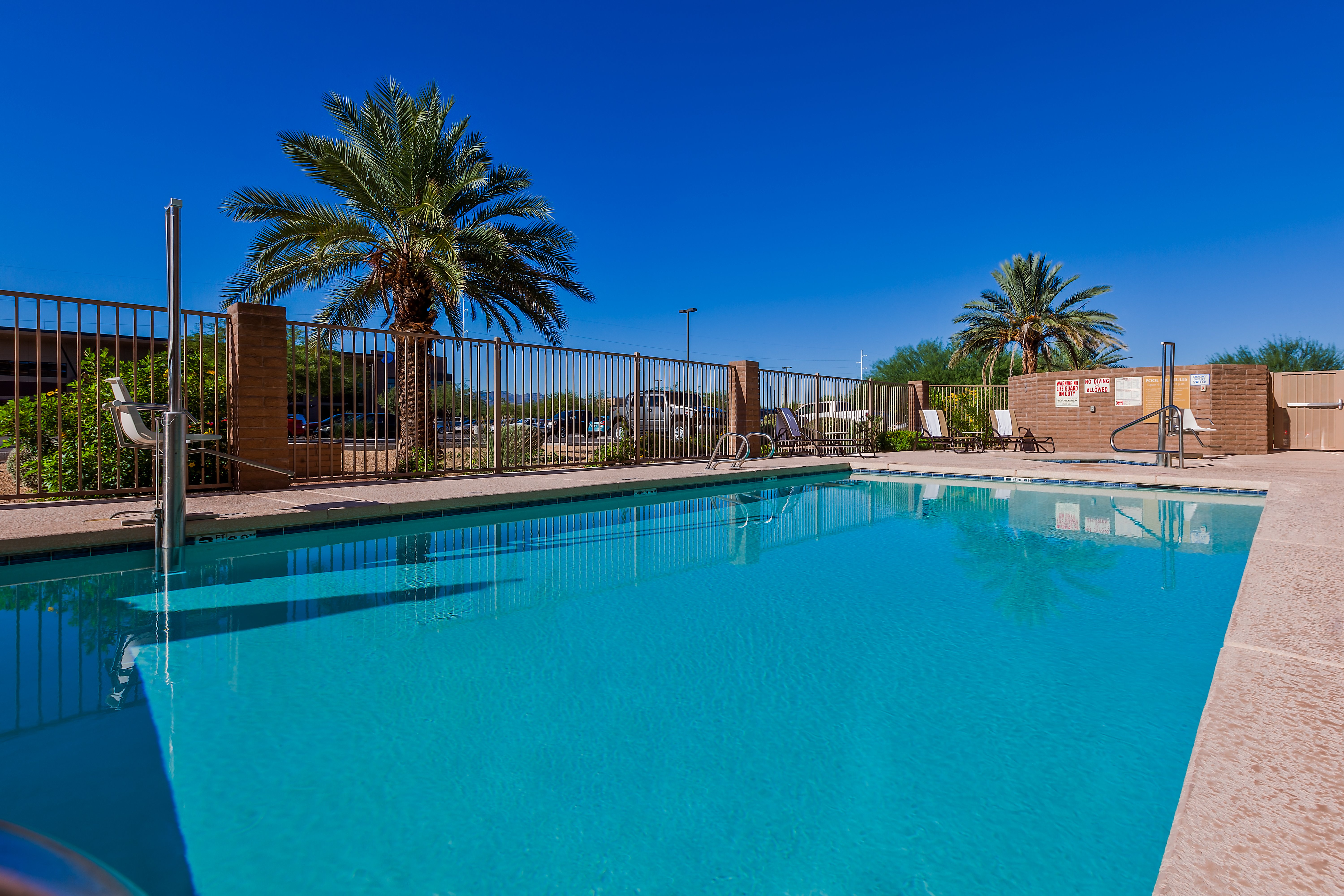 Candlewood Suites TUCSON 20/37