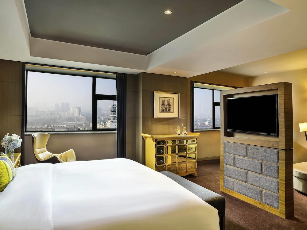 Sofitel Zhengzhou International 13/48