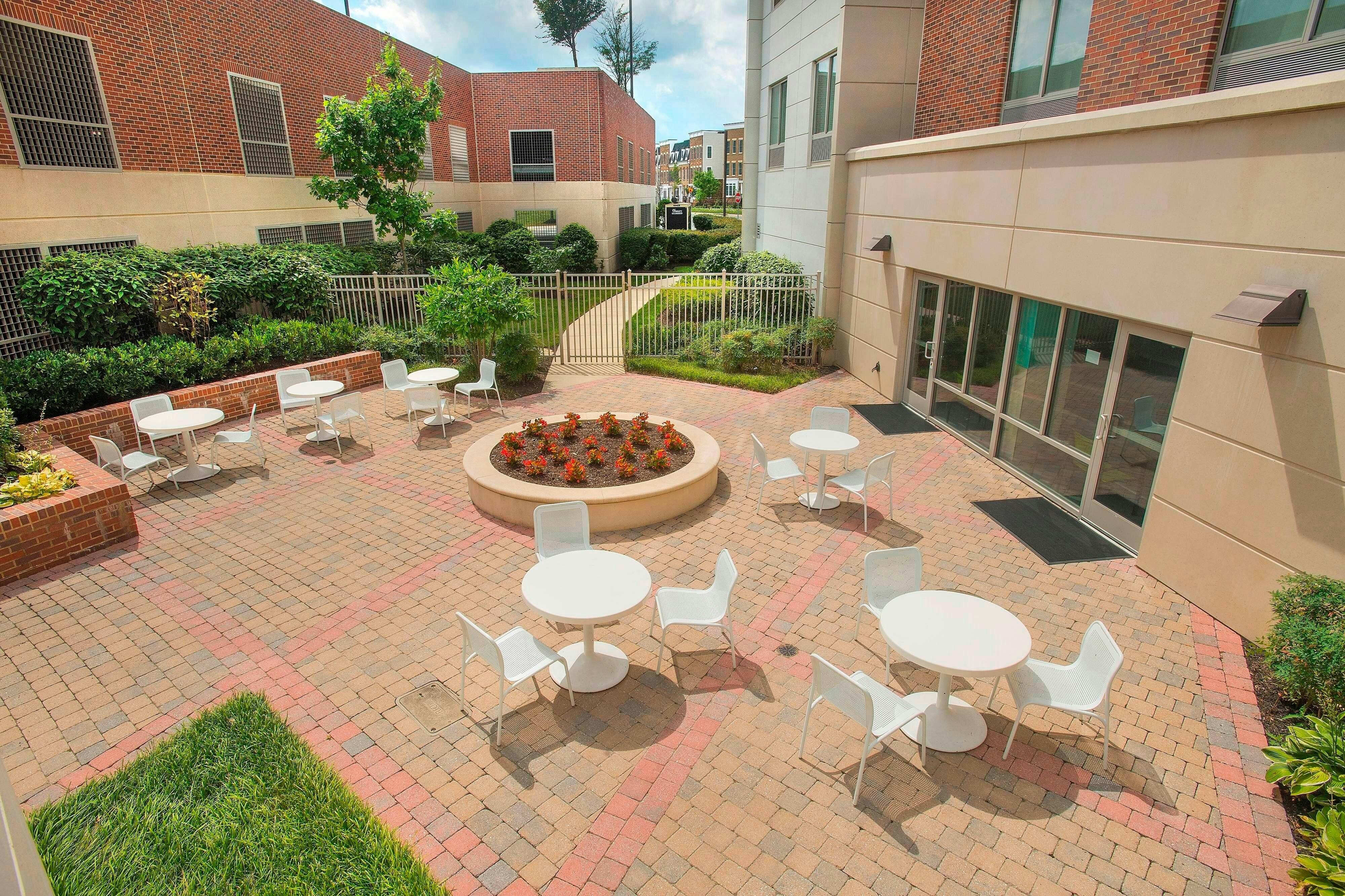 Springhill Suites By Marriott Fairfax Fair Oaks 12/13