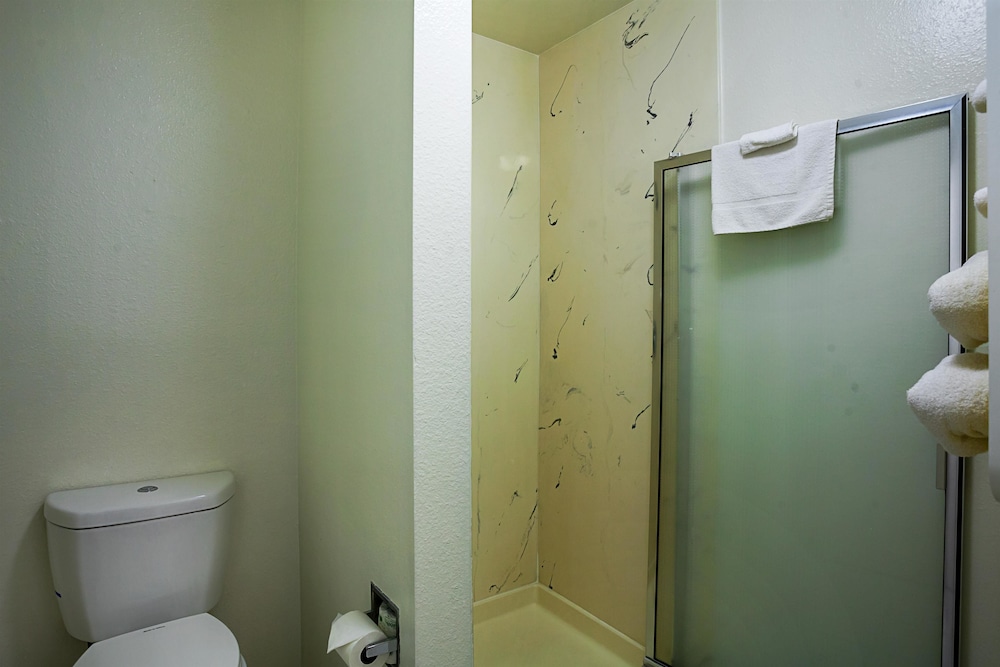 Motel6 Ventura, CA - Downtown 31/33