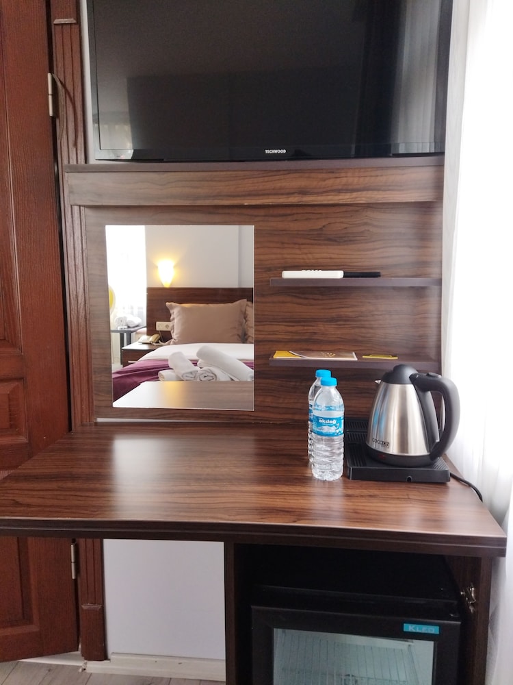 Andac Otel 10/49