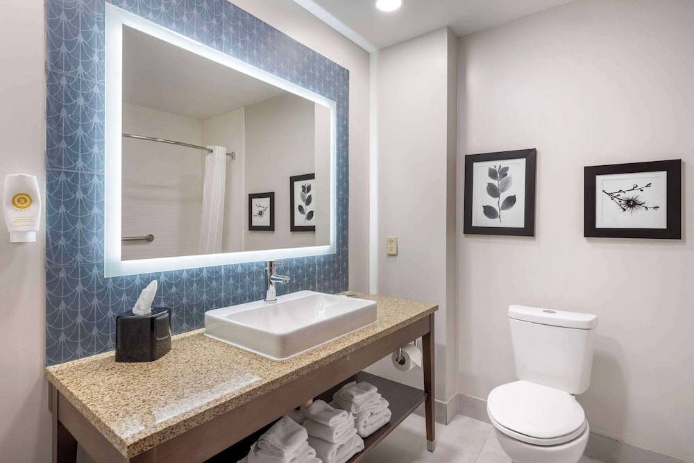 Country Inn & Suites by Radisson, Dayton South, OH 50/54