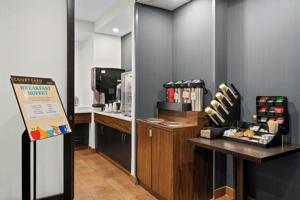 Courtyard By Marriott Burlington Williston 29/65
