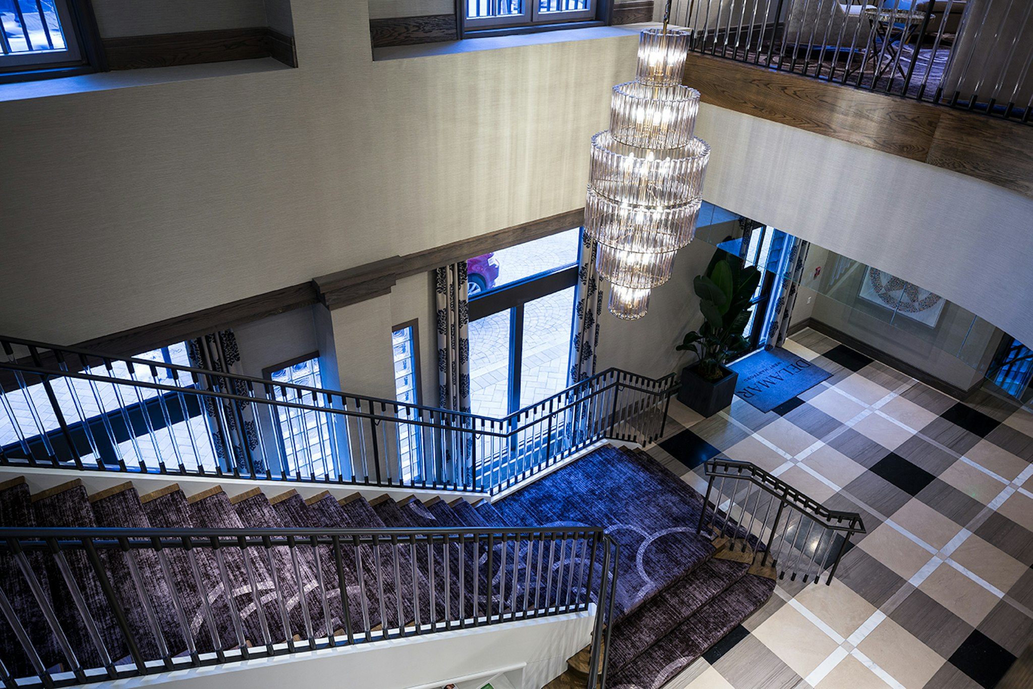 Delamar West Hartford 30/75