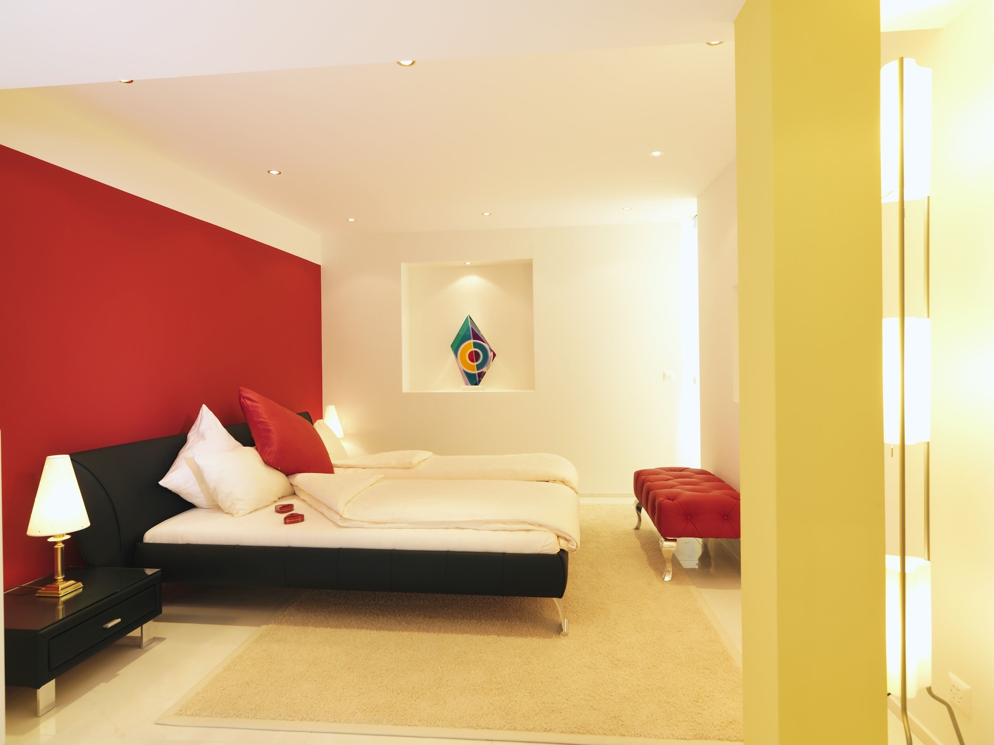 EXCLUSIVE, SUITE, KING BED, SOFA, KITCHENETTE