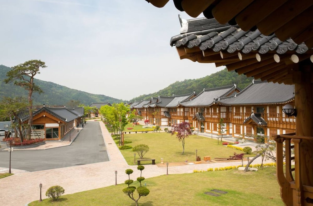 Wangyijimil Hanok Hotel 38/46