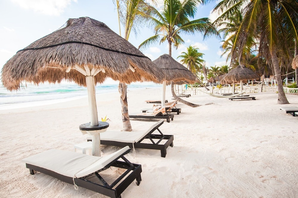 Kilua Beach Resort 54/60