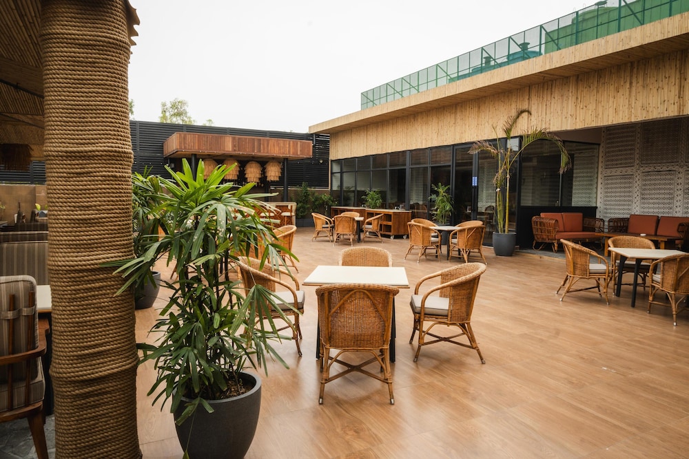 Zone Connect by The Park Saket Delhi 37/42