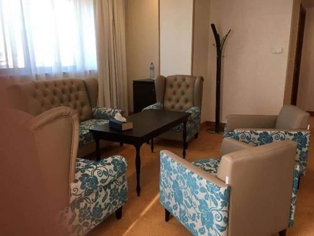 New Day Hotel 31/55