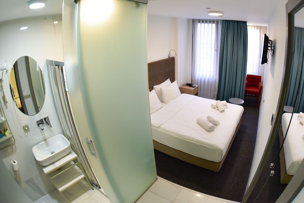 Hotel V Plus Taksim 26/70