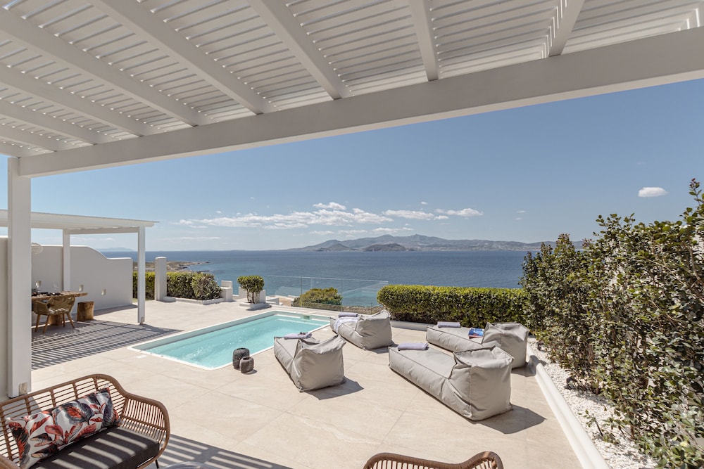 Diadema Villa 9/23