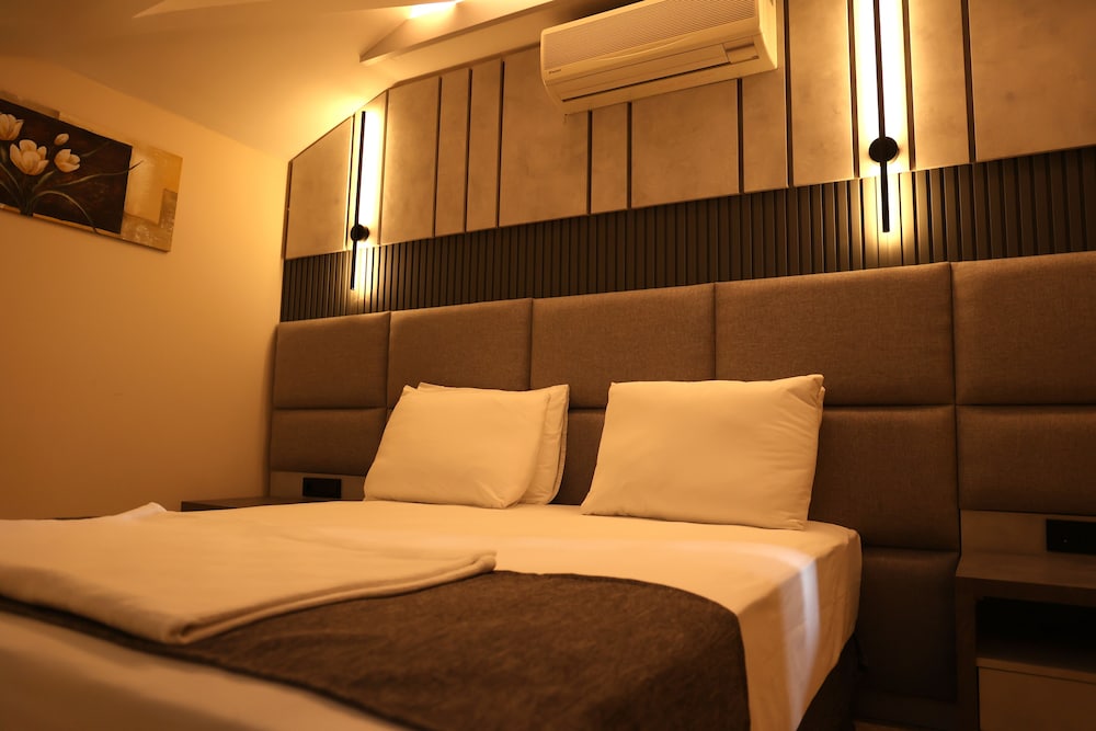 Hotel Lazlakar 12/50